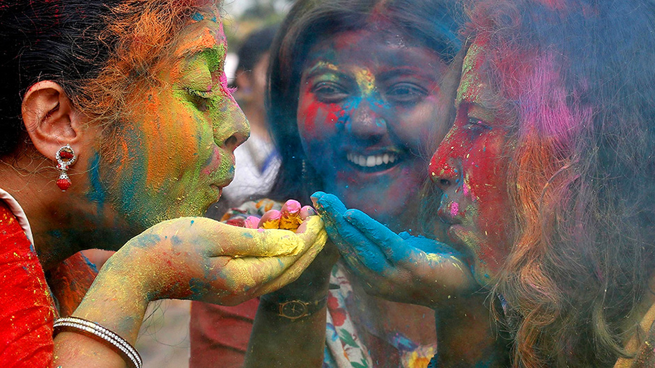 2017-03-09T133152Z_1177623653_RC1D24DAF8D0_RTRMADP_3_FESTIVAL-HOLI-INDIA  11