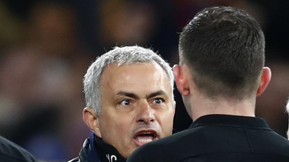 2017-03-13T214848Z_132443328_MT1ACI14765134_RTRMADP_3_SOCCER-ENGLAND-CHE-MUN