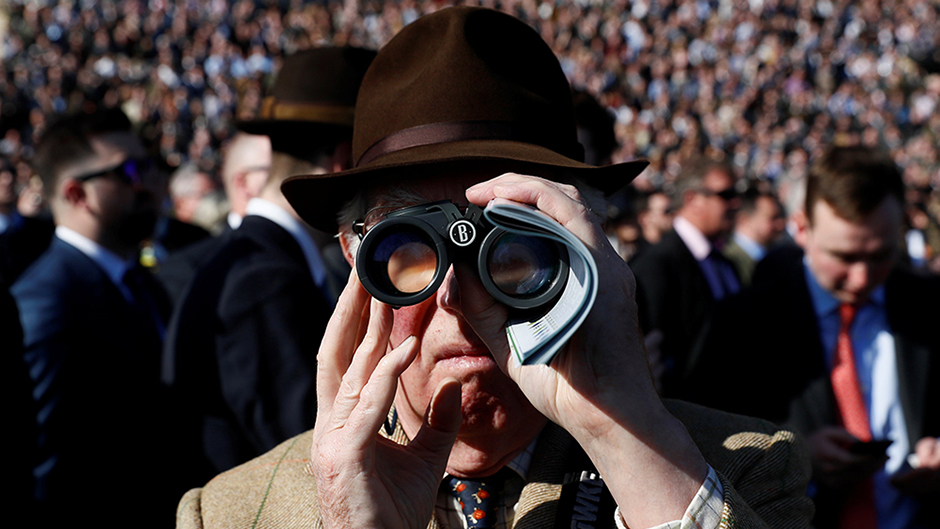 2017-03-16T021344Z_1096340126_RC1CA47A5560_RTRMADP_3_HORSE-RACING-CHELTENHAM 11
