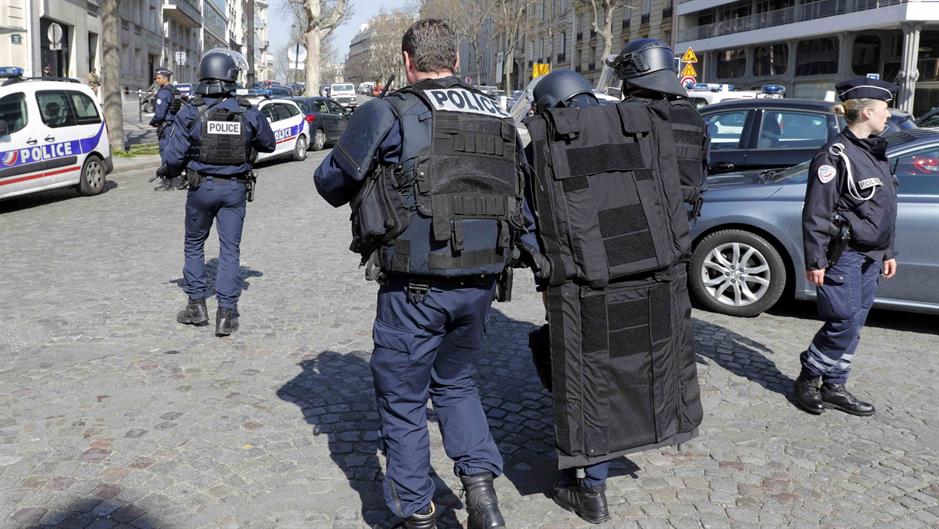 2017-03-16T115710Z_880914331_LR1ED3G0X70RC_RTRMADP_3_FRANCE-BLAST