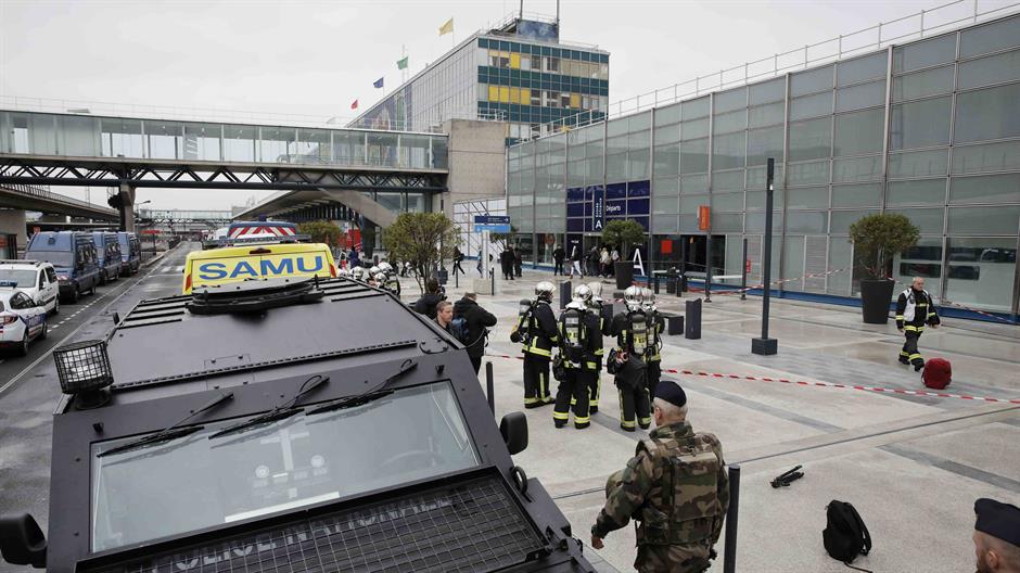 2017-03-18T114139Z_893714122_LR1ED3I0WH4UG_RTRMADP_3_FRANCE-SHOOTING