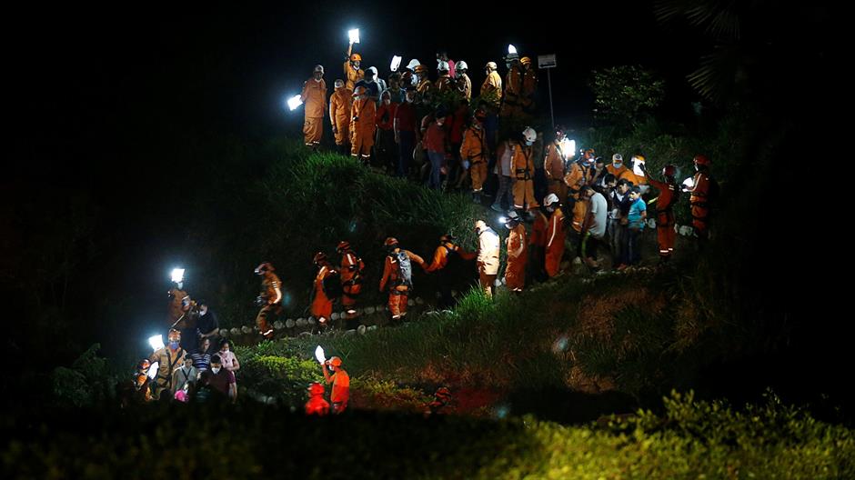 2017-04-05T021358Z_414043119_RC1D194A0C60_RTRMADP_3_COLOMBIA-LANDSLIDE