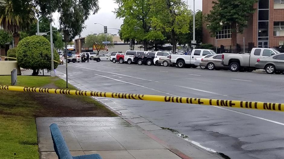 2017-04-18T203528Z_1764992282_RC15C5F21A60_RTRMADP_3_CALIFORNIA-SHOOTING