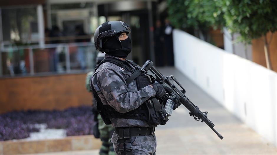 2017-05-02T152224Z_1196267360_RC1598307B90_RTRMADP_3_MEXICO-DRUGS