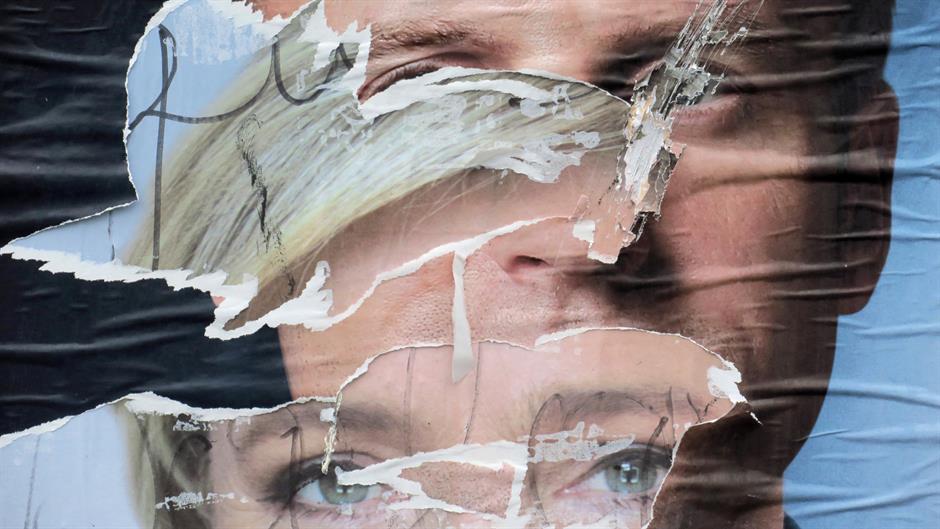 2017-05-05T012100Z_196485117_RC1737E25D30_RTRMADP_3_FRANCE-ELECTION