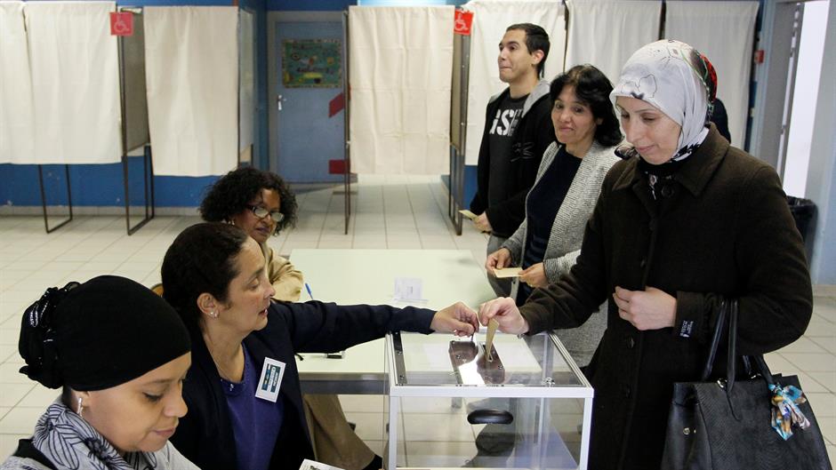 2017-05-07T120316Z_2115631914_RC1C367F7500_RTRMADP_3_FRANCE-ELECTION