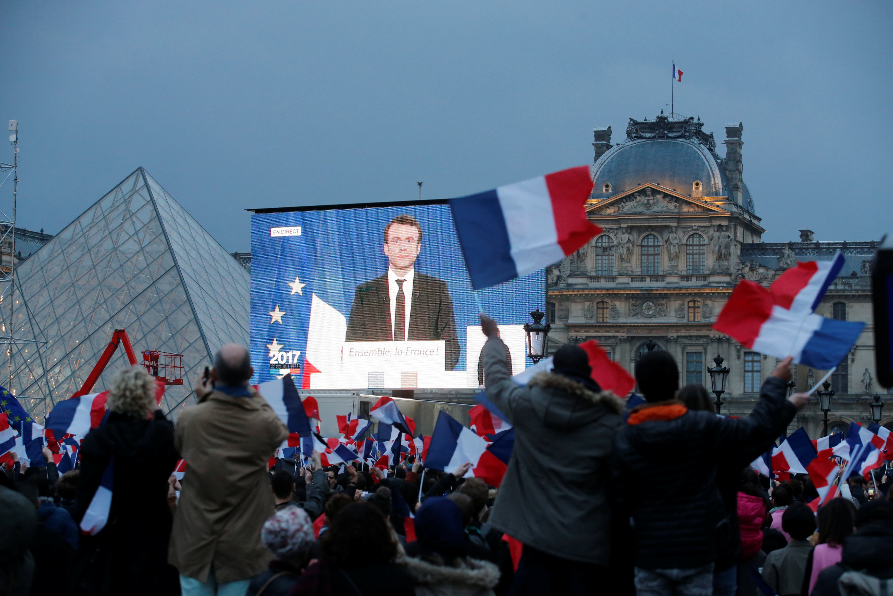 2017-05-07t193019z-927156477-rc1648b798c0-rtrmadp-3-france-election-111391.jpeg