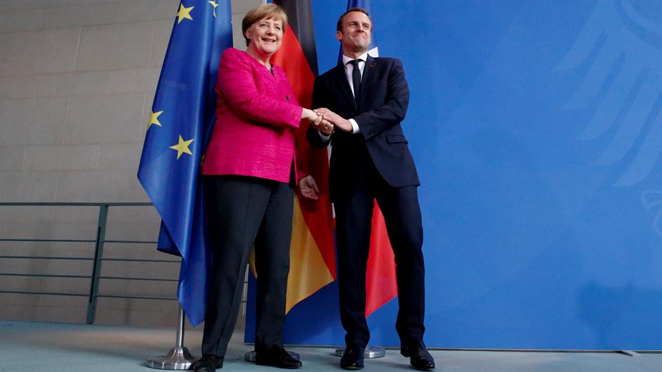 2017-05-15T174913Z_1140257707_RC15BEDB9900_RTRMADP_3_GERMANY-FRANCE-LEADERS