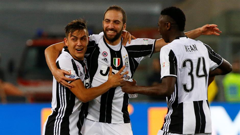 2017-05-17T213051Z_917230780_RC1AB881BCC0_RTRMADP_3_SOCCER-ITALYCUP-LAZ-JUV