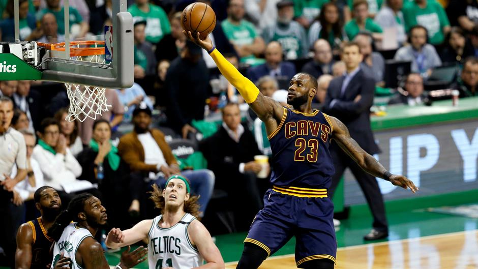 2017-05-26T043654Z_1115345694_RC1D177FCCB0_RTRMADP_3_NBA