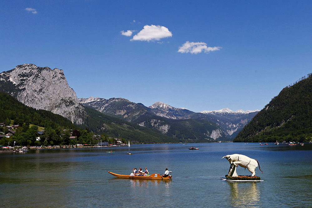 2017-05-28T155111Z_1694451871_RC1A704FD6D0_RTRMADP_3_AUSTRIA-ODDLY