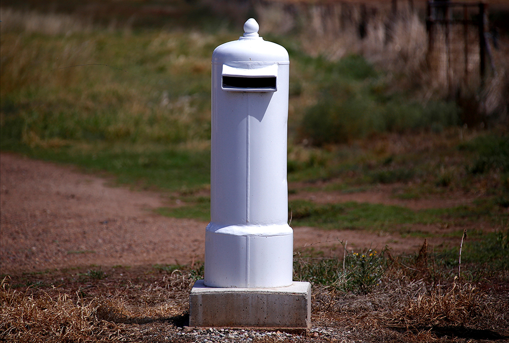 2017-06-01T074600Z_527543984_RC1E55359F80_RTRMADP_3_AUSTRALIA-MAILBOXES