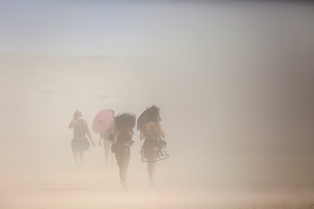 2017-06-01T174823Z_1185013105_RC14C231D9A0_RTRMADP_3_ISRAEL-MIDBURN