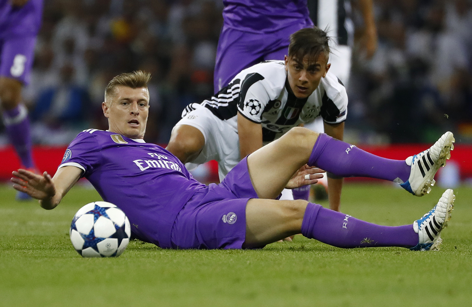 2017-06-03T190720Z_139518440_MT1ACI14801859_RTRMADP_3_SOCCER-CHAMPIONS-FINAL