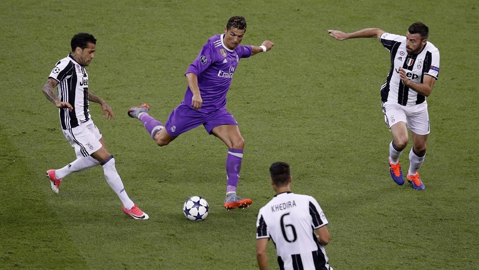 2017-06-03T190852Z_139518532_MT1ACI14801866_RTRMADP_3_SOCCER-CHAMPIONS-FINAL