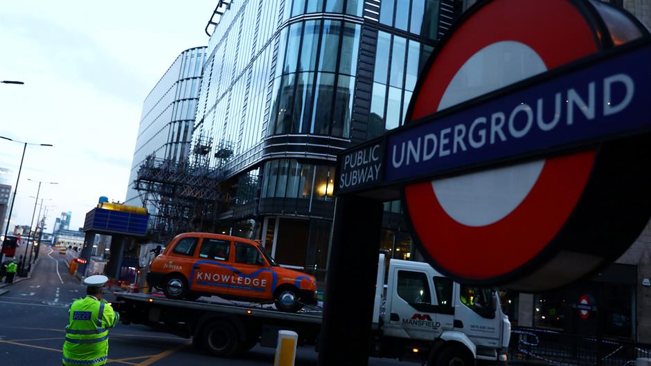 2017-06-04T202907Z_106989594_RC156A3D5A20_RTRMADP_3_BRITAIN-SECURITY