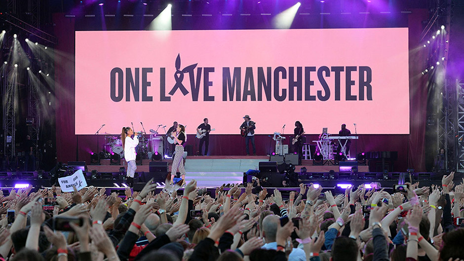 2017-06-04T222926Z_1979820482_RC19EDF032A0_RTRMADP_3_BRITAIN-SECURITY-MANCHESTER-GRANDE 11