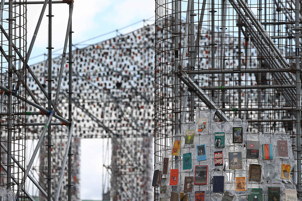 2017-06-07T123010Z_827494753_UP1ED670YQ9SP_RTRMADP_3_GERMANY-LIFE-DOCUMENTA