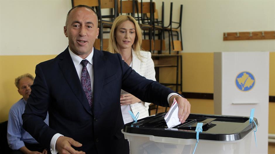 2017-06-11T074451Z_1697718993_RC1503314530_RTRMADP_3_KOSOVO-ELECTION