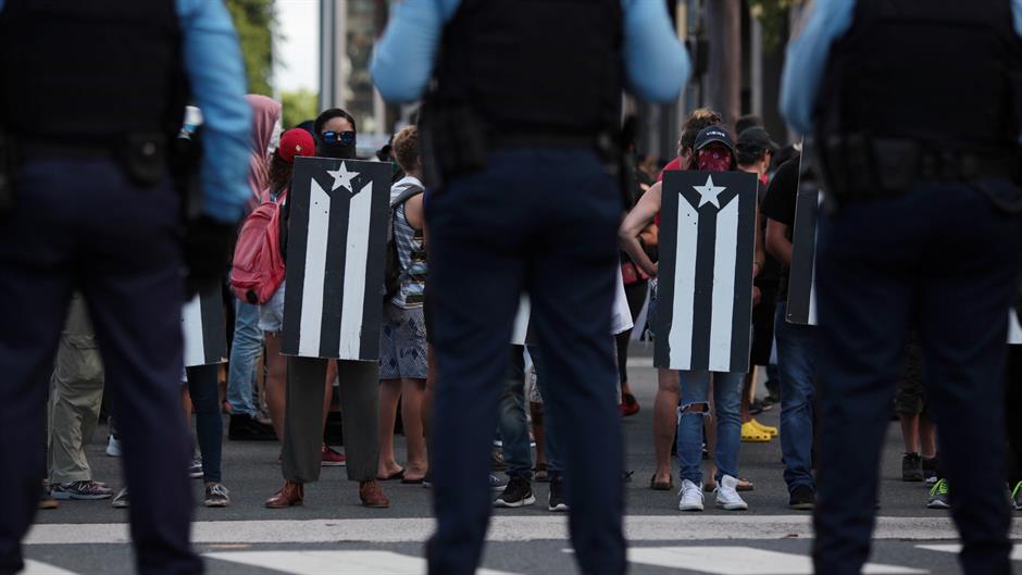 2017-06-12T011227Z_459481675_RC1D41C851F0_RTRMADP_3_PUERTORICO-DEBT-VOTE