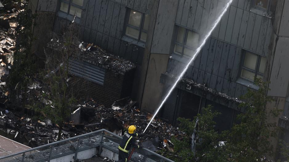 2017-06-14T114246Z_224098443_RC1DA29AF9A0_RTRMADP_3_BRITAIN-FIRE