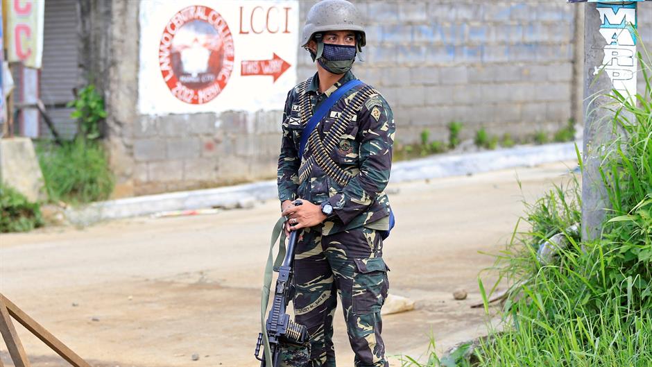 2017-06-15T060216Z_1021041442_RC18E82112F0_RTRMADP_3_PHILIPPINES-MILITANTS