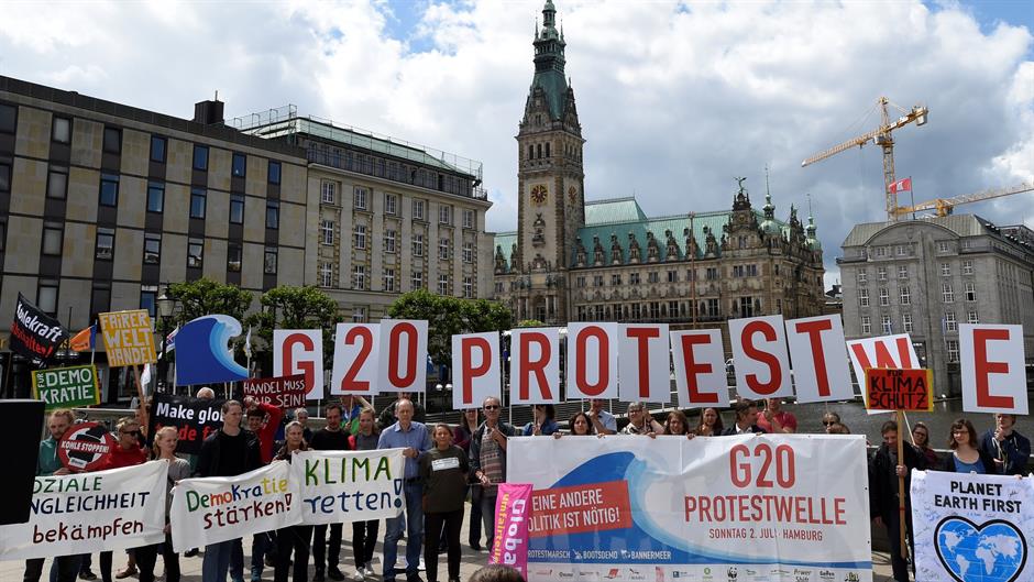 2017-06-26T121309Z_653970649_RC1DE5B080D0_RTRMADP_3_G20-GERMANY