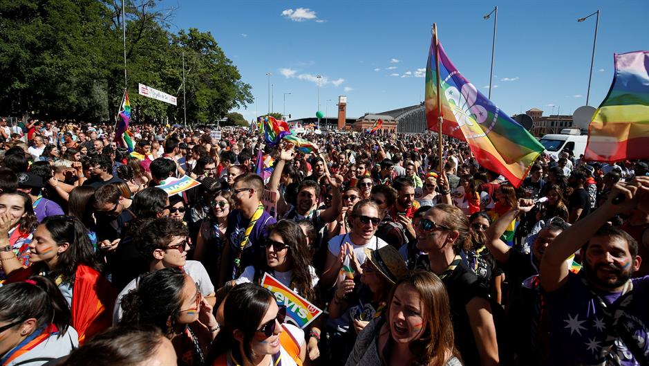 2017-07-01T160852Z_307867269_RC11CD6E4210_RTRMADP_3_SPAIN-WORLDPRIDE-PARADE