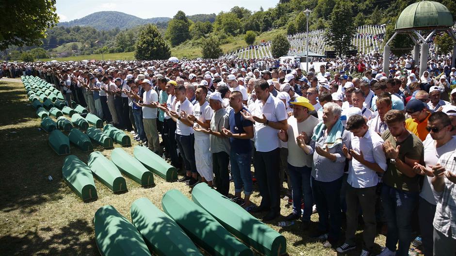 2017-07-11T131117Z_37796546_UP1ED7B10MSUH_RTRMADP_3_SREBRENICA-ANNIVERSARY