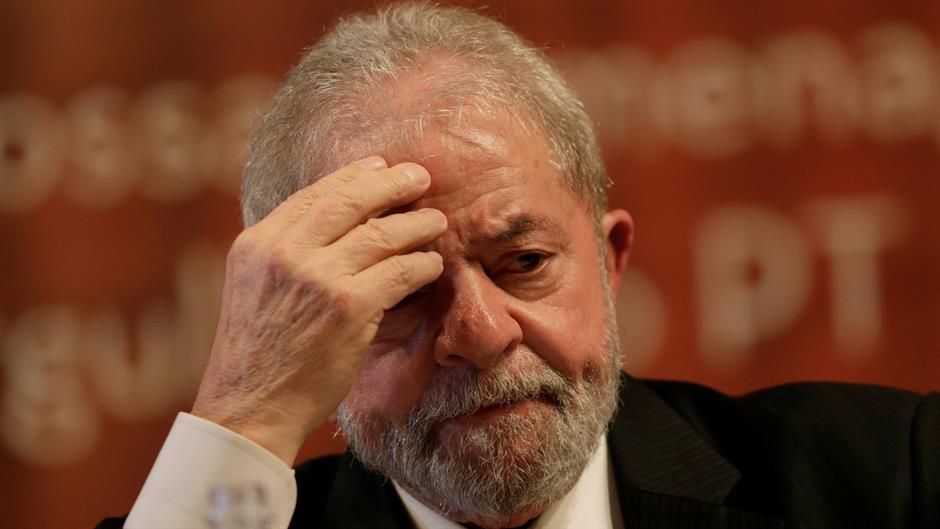 2017-07-12T212913Z_1935221621_RC1DA46FAAD0_RTRMADP_3_BRAZIL-CORRUPTION-LULA