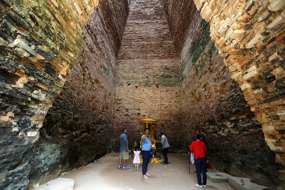 REUTERS/Samrang Pring