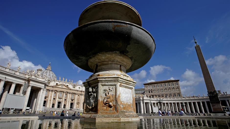 2017-07-25T080520Z_1348524003_RC19C353A100_RTRMADP_3_ITALY-DROUGHT-VATICAN