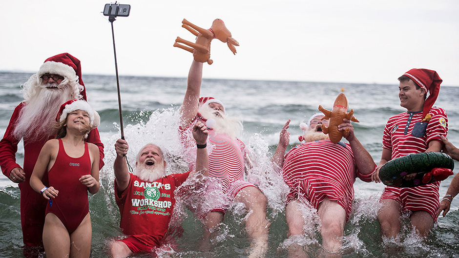 2017-07-25T132908Z_657406971_RC1827789EF0_RTRMADP_3_DENMARK-SANTA 1