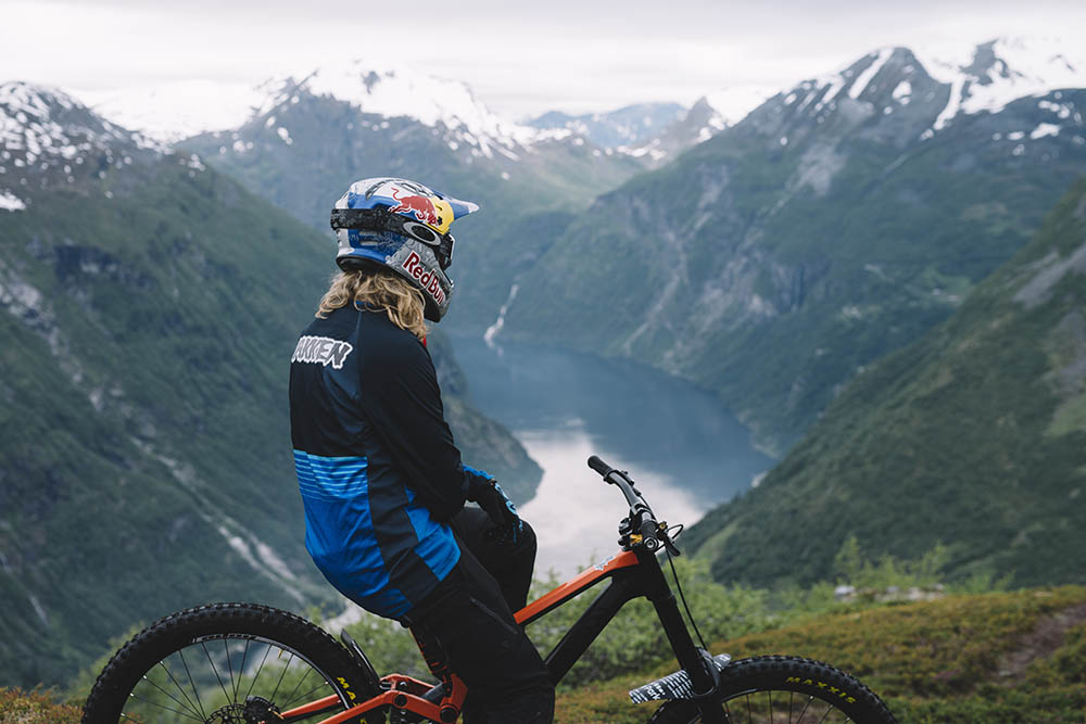 2017-07-27T093322Z_1_MTZSPDED7RQT7LU0_RTRFIPP_4_MAKKEN-NORWAY-DOG-2017