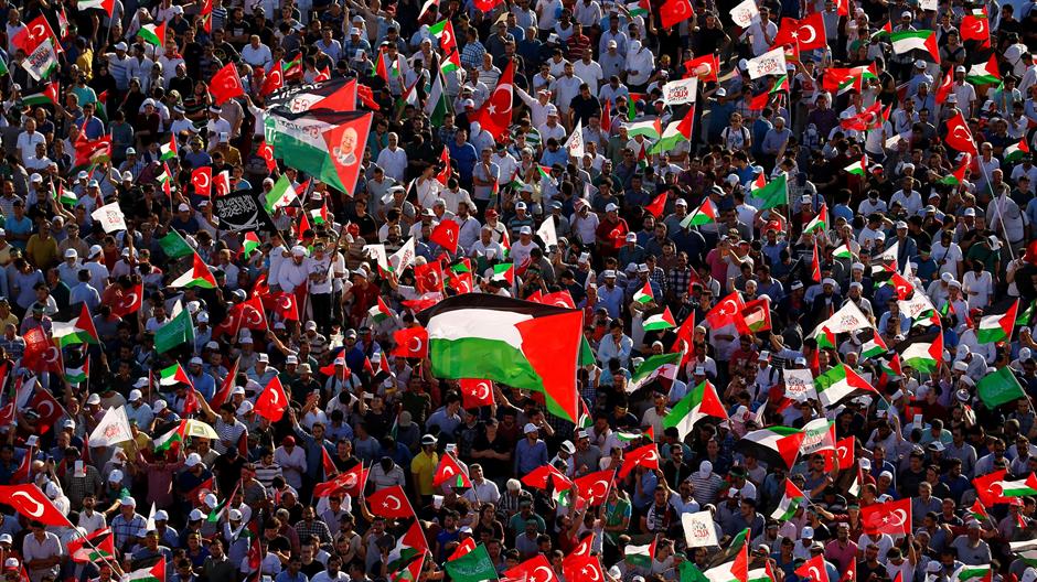 2017-07-30T164928Z_2023943104_RC116ACF9E60_RTRMADP_3_ISRAEL-PALESTINIANS-TURKEY