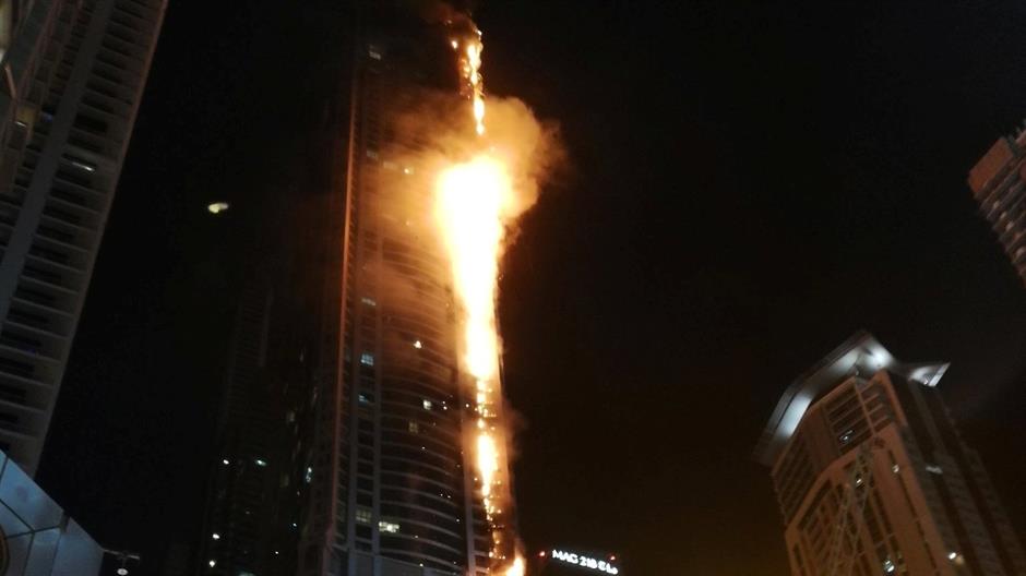 2017-08-03T232344Z_1315333766_RC1E981034D0_RTRMADP_3_DUBAI-FIRE