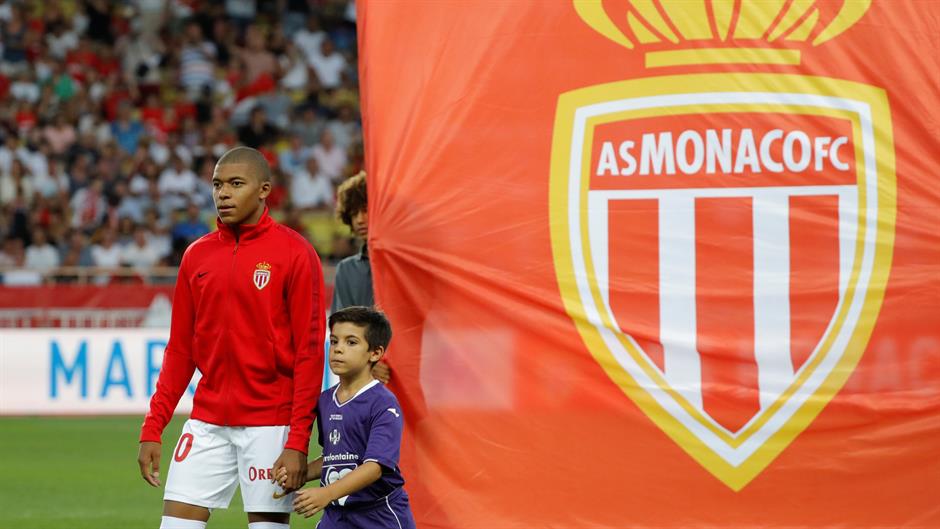 2017-08-04T184919Z_1816118182_RC1FD26A97C0_RTRMADP_3_SOCCER-FRANCE-AMO-TOU