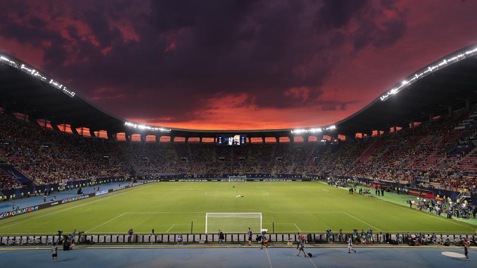 2017-08-08T181008Z_673058317_RC1FB3BEFD50_RTRMADP_3_SOCCER-SUPER