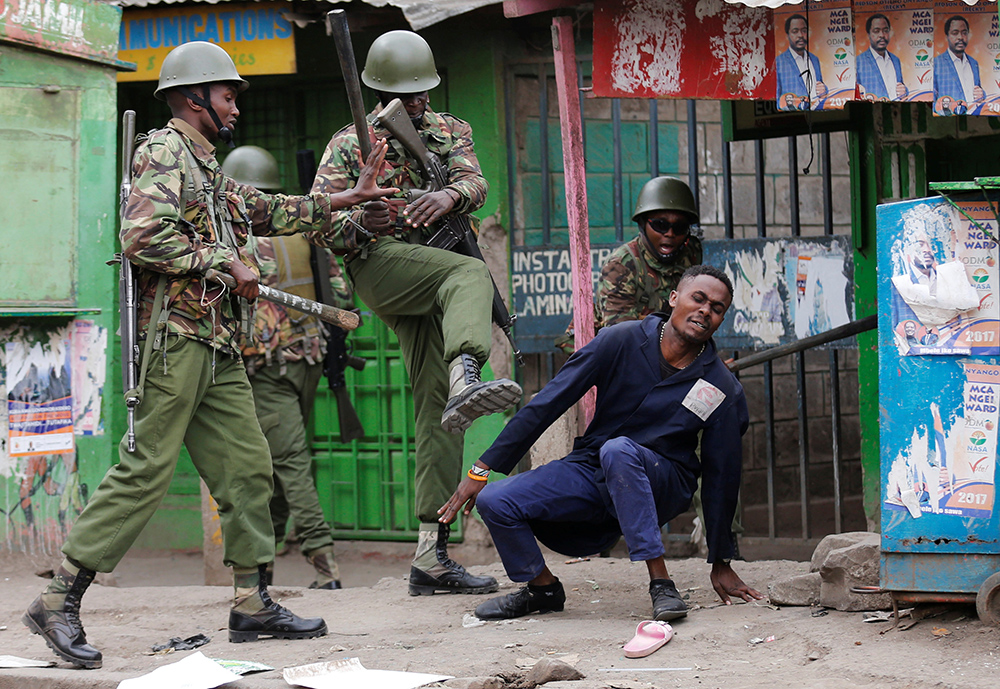 2017-08-09T122146Z_488499003_RC1E6F475C20_RTRMADP_3_KENYA-ELECTION