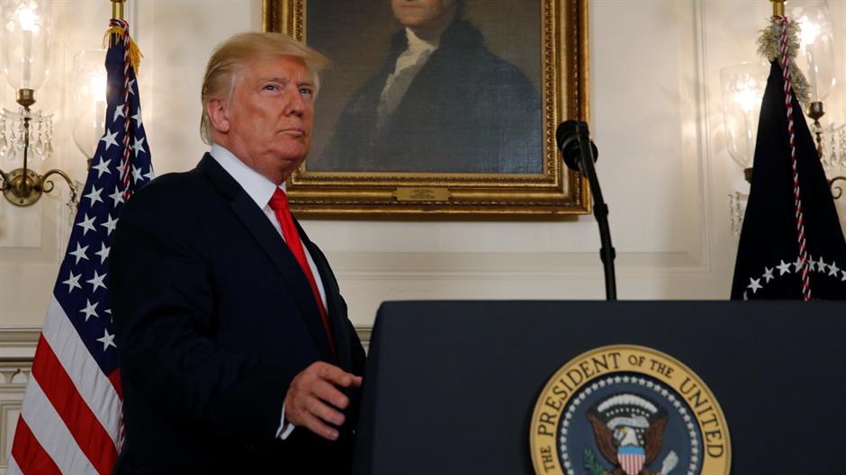 2017-08-14T173112Z_851646108_RC13095620A0_RTRMADP_3_VIRGINIA-PROTESTS