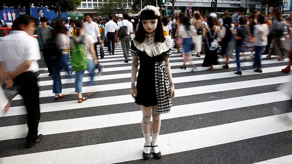 2017-08-24T074012Z_1131553185_RC11192BEDC0_RTRMADP_3_JAPAN-DOLLMODEL 1