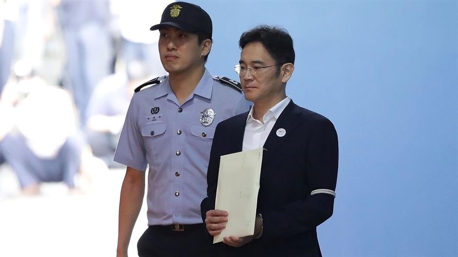 2017-08-25T072711Z_209483040_RC1D5791CC50_RTRMADP_3_SAMSUNG-LEE