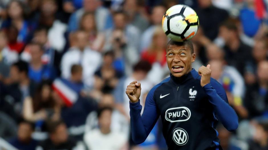 2017-08-31T215408Z_1594918486_RC12680C7B00_RTRMADP_3_SOCCER-WORLDCUP-FRA-NLD