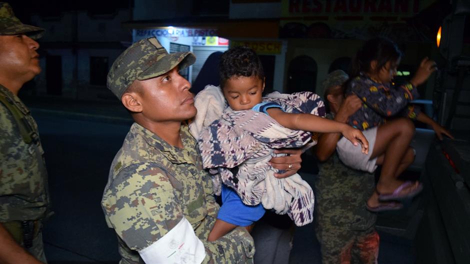 2017-09-08T124623Z_1155268743_RC195E93A2E0_RTRMADP_3_QUAKE-MEXICO