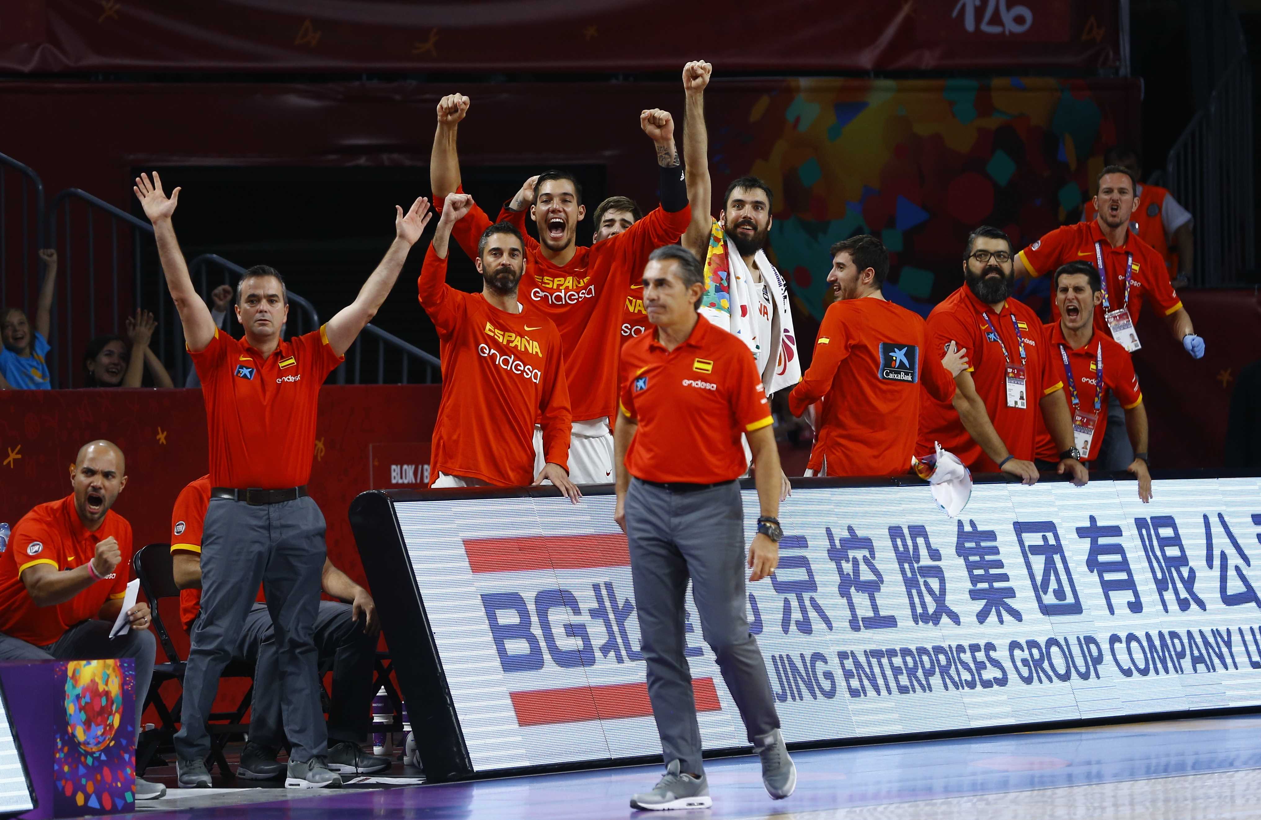 2017-09-17T154808Z_1449185757_UP1ED9H17W7PO_RTRMADP_3_BASKETBALL-EUROBASKET