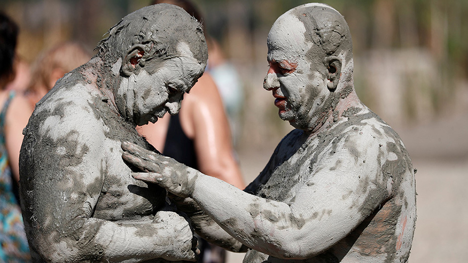 2017-09-21T175121Z_1222410060_RC14462D6490_RTRMADP_3_TURKEY-TOURISM 1