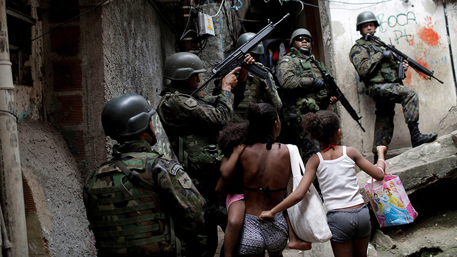 2017-09-23T002417Z_1914448981_RC16A4FD6700_RTRMADP_3_BRAZIL-VIOLENCE 1