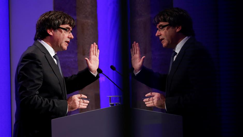 2017-10-02T120248Z_914585481_RC1E39E9AD80_RTRMADP_3_SPAIN-POLITICS-CATALONIA