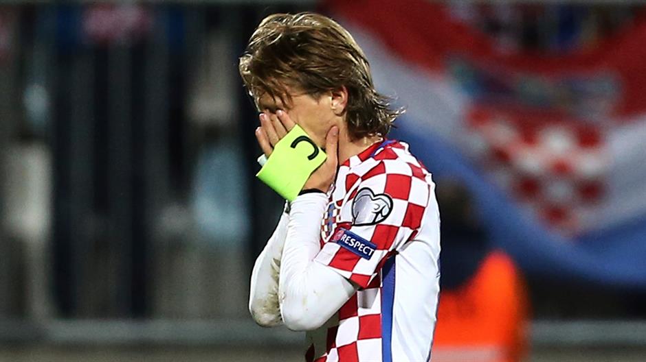 2017-10-06T204843Z_1611412380_RC1904AA5F40_RTRMADP_3_SOCCER-WORLDCUP-CRO-FIN