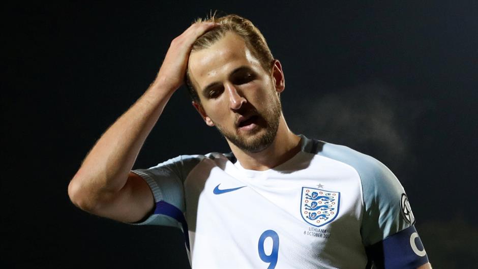 2017-10-08T175945Z_741472448_RC1AA9B69400_RTRMADP_3_SOCCER-WORLDCUP-LTU-ENG